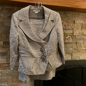 Women’s cocktail suit